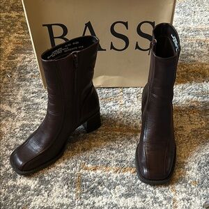 Bass Women's Brown Leather Boots